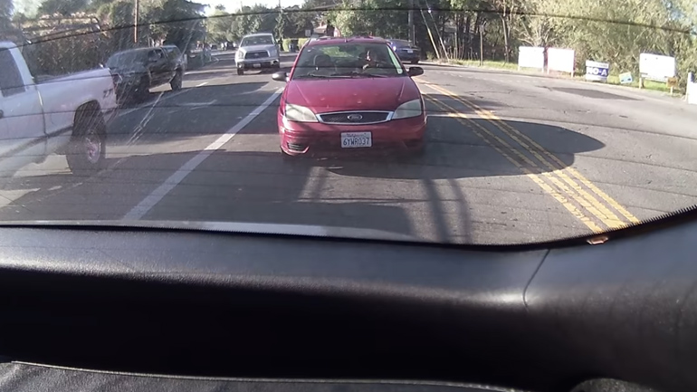 Τον χτύπησε δύο φορές και έφυγε σαν κυρία!